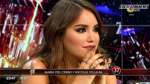 Laly.Esposito.Maria.Del.Cerro.Primeros.Planos.Bailando.1080P-Colitaz.33a15.jpeg