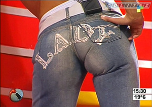 Nazarena.Velez.Jeans.Ajustados.Lady.Vueltita.Intrusos.SD.HQ-ColitazTV.46.jpeg