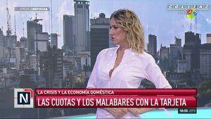 Carolina.Losada.Pantalon.Ajustado.Camisa.Abierta.AN.1080P-Colitaz.91.jpeg