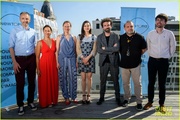 marion-cotillard-wears-shorts-cannes-bro-sis-premiere-09.jpg