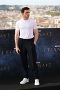 Richard+Madden+Eternals+Photocall+4D96Ikzpc6kx.jpg