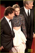 kristen-stewart-crimes-of-the-future-cannes-premiere-29.jpg