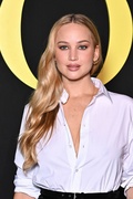 jennifer-lawrence-at-dior-fashion-show-at-paris-fashion-week-09-26-2023-2.jpg