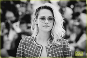 kristen-stewart-cannes-photo-call-27.jpg