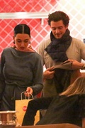 katy-perry-orlando-bloom-bday-dinner-friends-03.jpg