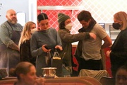 katy-perry-orlando-bloom-bday-dinner-friends-63.jpg