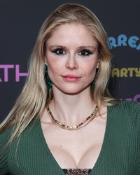 Erin Moriarty - Page 4 MEPTLU4_t