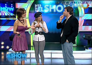 Cinthia.Fernandez.Vueltita.Calza.Gris.Este.Es.El.Show.SD.HQ.60FPS-Colitaz.20.jpeg