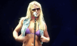 Britney Spears - Page 5 ME40VHN_t