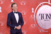 Tom+Hiddleston+74th+Annual+Tony+Awards+Arrivals+ntuOAMXges4x.jpg