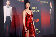 Gal+Gadot+World+Premiere+Netflix+Red+Notice+2FPYF3U9igex.jpg