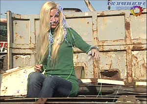 Rocio.Guirao.Diaz.El.Garage.Vid1.SD.60FPS-Colitaz.40.jpeg