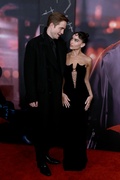 zoe-kravitz-catwoman-inspired-dress-nyc-batman-premiere-with-cast-29.jpg