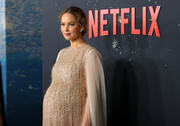 Jennifer+Lawrence+Netflix+Don+t+Look+Up+World+q_BW-XuV8tgx.jpg