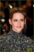 kristen-stewart-crimes-of-the-future-cannes-premiere-20.jpg