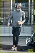 chris-pine-scruffy-picking-up-coffee-13.jpg