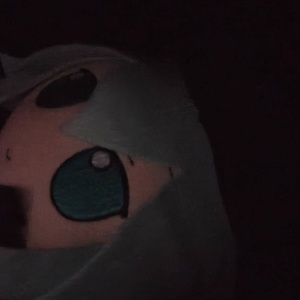 OzI0Ltws.jpg