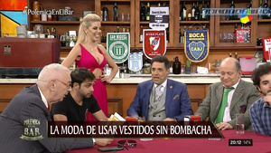 Virginia.Gallardo.Terribles.Pechos.Piernas.y.Descuidos.Polemica.1080P-Colitaztv.37.jpeg