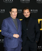 Jamie+Dornan+Los+Angeles+Premiere+Focus+Features+_fW86F9GZdgx.jpg