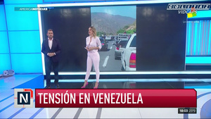 Carolina.Losada.Pantalon.Ajustado.Camisa.Abierta.AN.1080P-Colitaz.20.jpeg