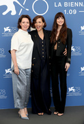 Dakota+Johnson+Lost+Daughter+Photocall+78th+bTj4qwMbhWgx.jpg