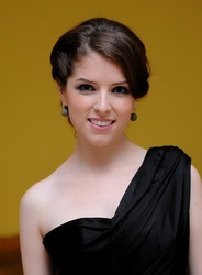 Anna Kendrick - Page 2 ME8DWPV_t