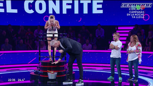Noelia.Marzol.Minuto.Para.Ganar.Vestido.Blanco.Boquita.1080P-Colitaz.26.jpeg