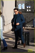 orlando-bloom-jkl-arrival-carnival-row-ending-05.jpg