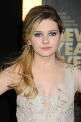 Abigail Breslin MELZTZY_t