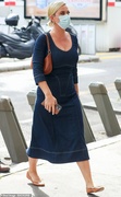 45159139-9765957-Chic_Katy_Perry_36_showed_off_her_figure_in_a_form_fitting_denim-m-86_1625680831795.jpg