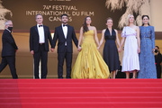 Marion+Cotillard+De+Son+Vivant+Peaceful+Red+AkkYsTIwkLtx.jpg