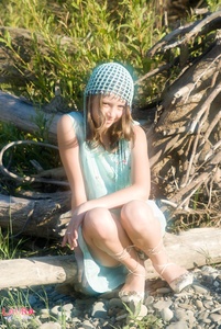 [Image: ME1A0U3L_t.jpg]