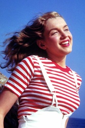 Thread 'Marilyn Monroe in a red and white striped top & white shorts, as she poses at Zuma Beach's Paradise Cove, California, 1945 x1'