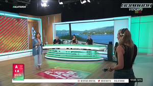 Karina.Mazzocco.Camisa.Abierta.Escotada.A.La.Tarde.1080P-Colitaz.120.jpeg