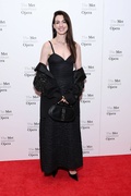 anne-hathaway-at-met-opera-fall-2024-opening-night-at-metropolitan-opera-house-in-new-york-09-26-2023-8.jpg