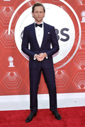 Tom+Hiddleston+74th+Annual+Tony+Awards+Arrivals+mwnwn-rO0PVx.jpg