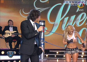 Evangelina.Aderson.Bailando.2008.Pollerita.Remera.Mojada.SD.60FPS-Colitaz.108.jpeg