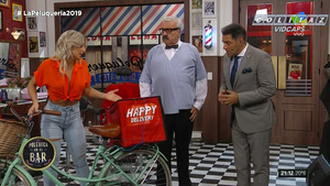 Sol.Perez.La.Peluqueria.2019.Jeans.Ajustados.Bicicleta.1080P-Colitaz.70.jpeg