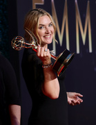 Kate+Winslet+73rd+Primetime+Emmy+Awards+Press+TqcqhjKUiurx.jpg