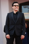 Oscar+Isaac+Dune+Red+Carpet+78th+Venice+International+lc9znqZJMn1x.jpg
