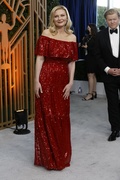 kirsten-dunst-jesse-plemons-date-night-sag-awards-01.jpg