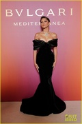 zendaya-anne-hathaway-priyanka-chopra-bulgari-venice-event-07.jpg