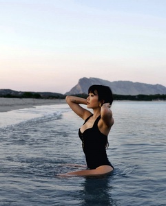 Karen Fukuhara (9).jpeg