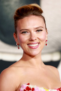 Scarlett+Johansson+Premiere+Illumination+Sing+rS-6QZglqigx.jpg