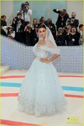 penelope-cruz-princess-glow-at-met-gala-2023-12.jpg
