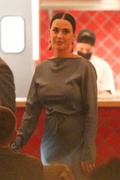 katy-perry-orlando-bloom-bday-dinner-friends-35.jpg