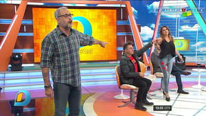 Marina.Calabro.Vueltita.Intrusos.Jeans.Ajustados.1080P-ColitazTV.20.jpeg