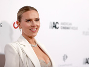 Scarlett+Johansson+35th+Annual+American+Cinematheque+fcQavp-stm1x.jpg