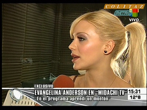 Evangelina.Anderson.Nota.Intrusos.Previa.Vueltita.SD.HQ.60FPS.No.Audio-Colitaz.18.jpeg