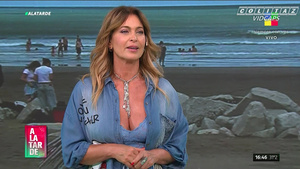 Karina.Mazzocco.Camisa.Abierta.Escotada.A.La.Tarde.1080P-Colitaz.00.jpeg
